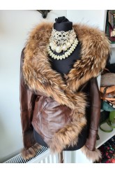 Geaca din piele maro cu guler de blana 100% naturala