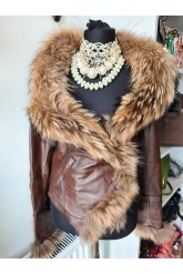 Geaca din piele maro cu guler de blana 100% naturala