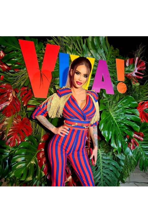 Salopeta eleganta care te face mai inalta cu epoleti