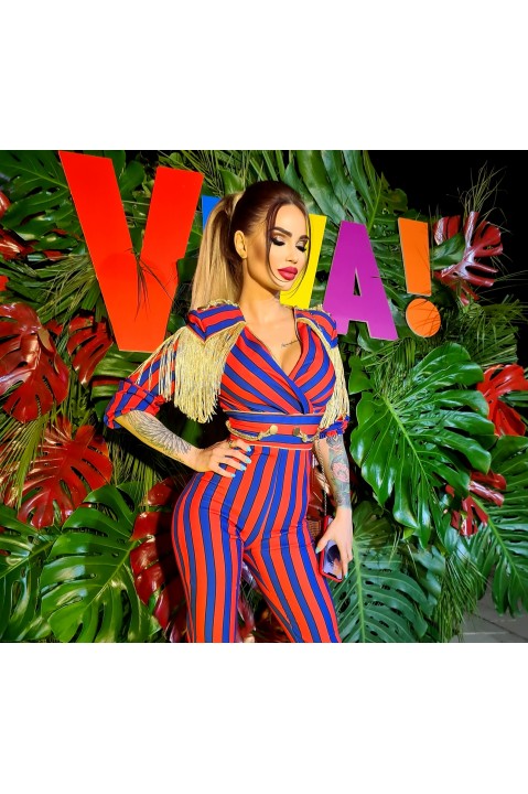 Salopeta eleganta care te face mai inalta cu epoleti